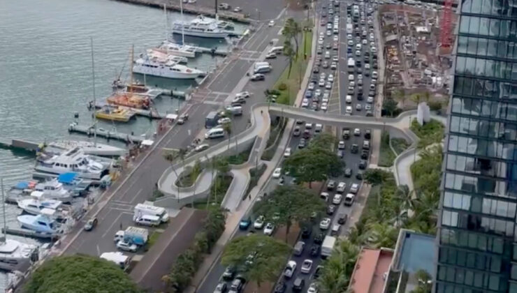 Tsunami uyarısının ardından Hawaii’de kaçış trafiği