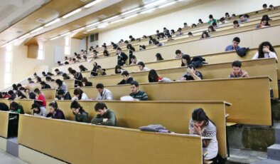 TÜİK ‘Yükseköğretim İstihdam Göstergeleri’ni açıkladı: Lisans mezunlarının yarısı alanında iş bulamıyor