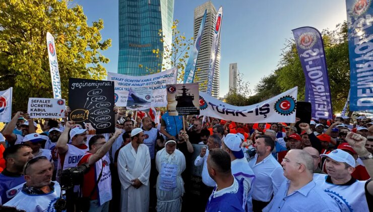 TÜRK-İŞ’ten AKP önünde tabutlu imamlı eylem