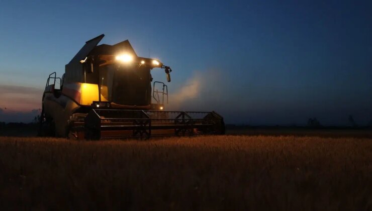 Türkiye’nin önemli tahıl ambarı! Hasat gece yapılıyor…