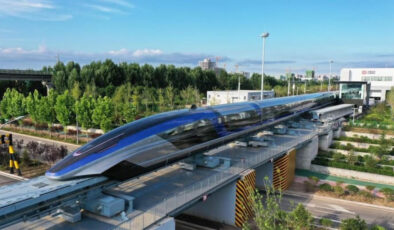 Uçakları unutun: Çin’in yeni manyetik treni saatte 600 km hıza ulaştı