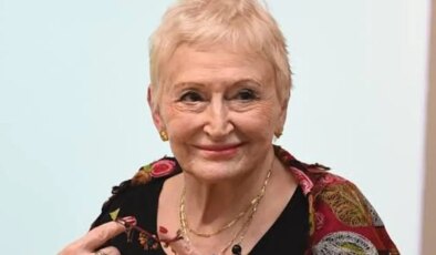 Ünlü edebiyatçı Pınar Kür hayatını kaybetti