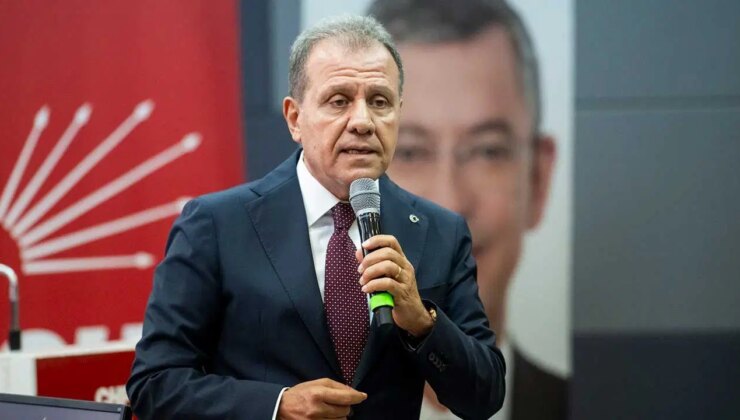 Vahap Seçer’den CHP’lilere önemli açıklama: ‘Gün; kırgınlıkları, rekabeti, kişisel kaygıları bir yana bırakma günü’