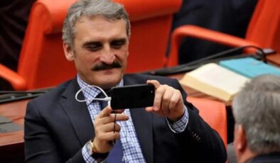 ‘Yeliz’ lakaplı Ahmet Hamdi Çamlı, yine Atatürk dönemini hedef aldı: ‘Seninki sadece Dersim’de 50.000 Alevi’yi katletti’