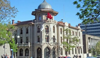 Yunus Emre Enstitüsü eski Başkanı Şeref Ateş tutuklandı!