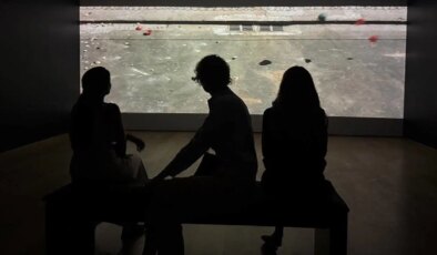 33 yapıtın yer aldığı grup sergisi ‘Basınç Altında Suyun Üstünde’, Arter’de: Suyun üstünde miyiz?