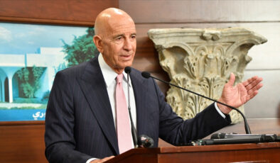 ABD’li Temsilci Barrack: İsrail, Hizbullah silah teslim edince Lübnan’dan çekilecek