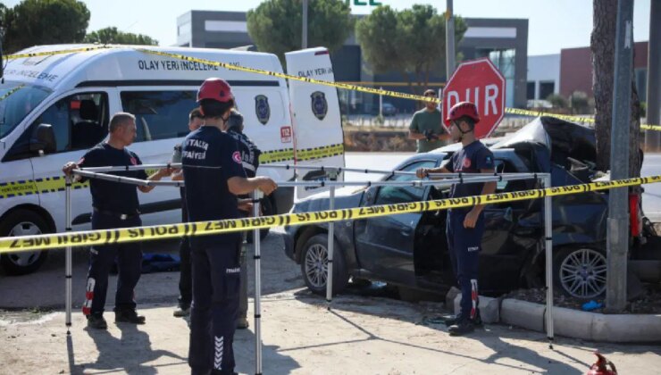 Ağaca çarpan otomobilin sürücüsü kurtarılamadı!
