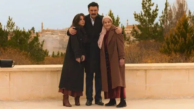 Ailenin Şerefi filminin konusu ne? Ailenin Şerefi filminin oyuncuları kim?