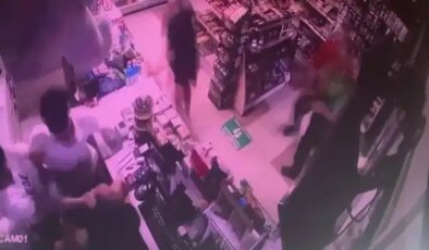 Akaryakıt istasyonunda yumruklu ve bıçaklı kavga: 4 yaralı