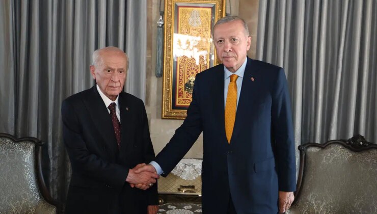 AKP’li Şamil Tayyar o kareyi yorumladı: ‘Erdoğan izin vermez, Bahçeli sineye çekmez’