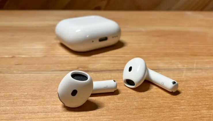 Apple, AirPods modellerine canlı çeviri desteği getiriyor