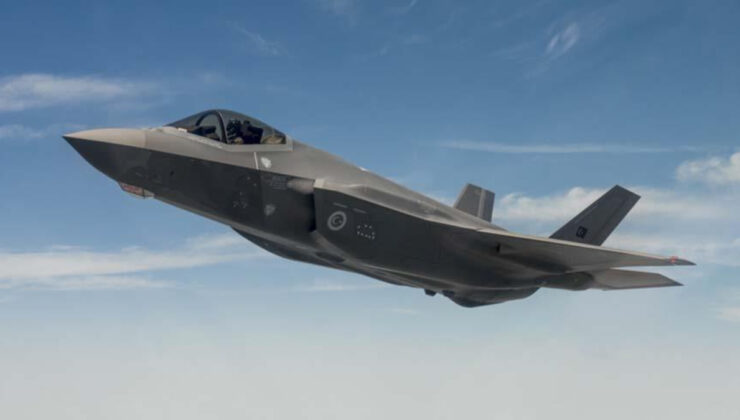 Arızalanan İngiliz F-35 Uçağı Japonya’ya zorunlu iniş yaptı