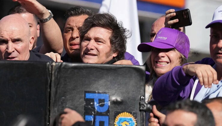 Arjantin Devlet Başkanı Milei’nin konvoyuna taşlı saldırı