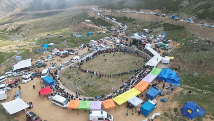 Artvin’de 16 yıl sonra Salikvan Yaylası Festivali düzenlendi