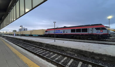 Bakü-Tiflis-Kars Demir Yolu hattıyla 7 ayda 250 bin ton yük taşındı