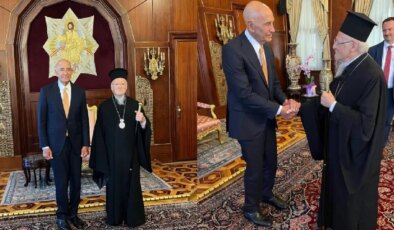 Barrack’ın ‘Ekümenik’ çıkışı: ‘Patrik ağır bir şekilde uyarılmalı’