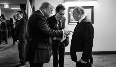 Beyaz Saray paylaştı: Trump-Putin zirvesinde üstünlük kurma çabaları