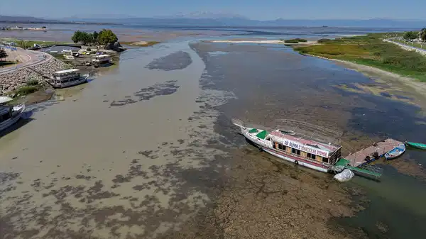 Beyşehir Gölü 300 metre çekildi: ‘Şu anda ölmüş vaziyettedir’