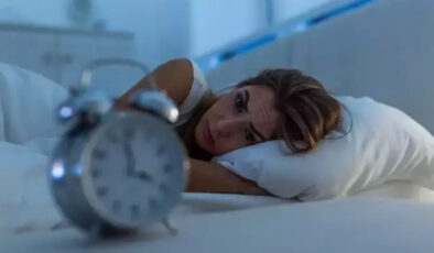 Bilim onayladı: Düzensiz uyku kilo aldırıyor