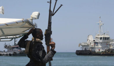 Boğazlarda korsan tehlikesi: 80 korsanlık ve silahlı soygun vakası