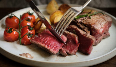 Bu 7 besini tüketirken dikkat edin: Vücut kokusu değişiyor