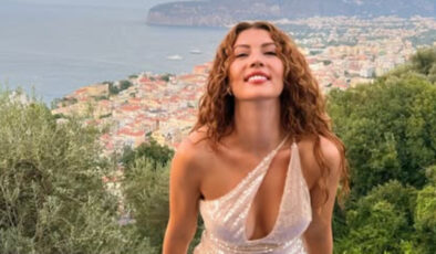 Burcu Özberk’in Mısır pozları beğeni topladı! “Mısır ışıklandı”