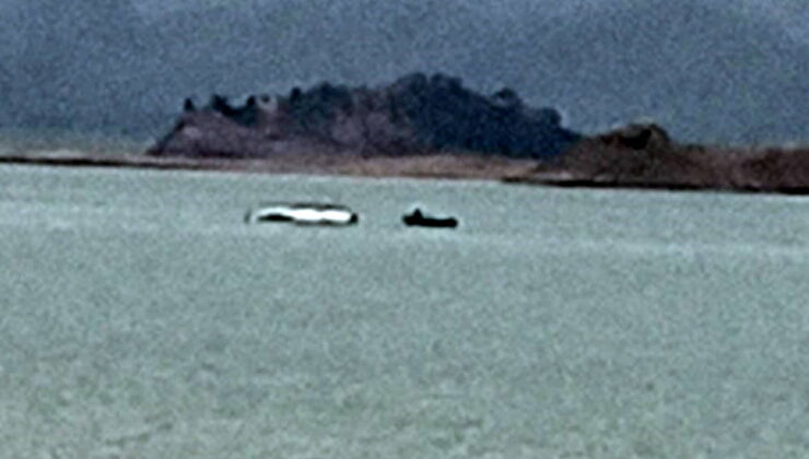 Burdur’da yangın tatbikatı sırasında eğitim uçağı göle düştü