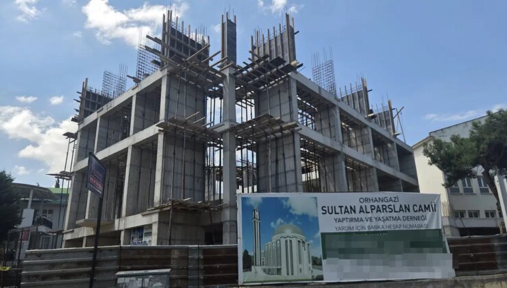 Cami inşaatından düşen işçi öldü!