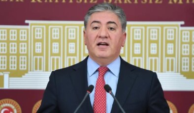 CHP Grup Başkanvekili Murat Emir, Silivri ziyareti sonrası İmamoğlu’nun mesajını iletti