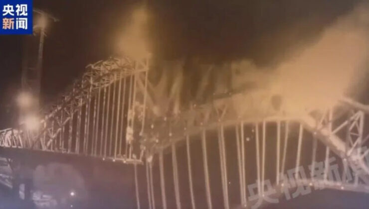 Çin’de köprünün çökmesi sonucu 12 kişi öldü, 4 kişi hala kayıp