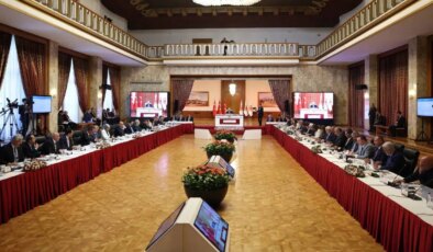 Çözüm komisyonunda bugün hukukçular dinlenilecek: İstanbul, Ankara ve İzmir Barosu yok!