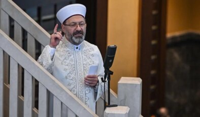 Cuma Hutbesi’nde ismi yine geçmemişti: Diyanet tepkilerin ardından Atatürk’ü ‘hatırladı’