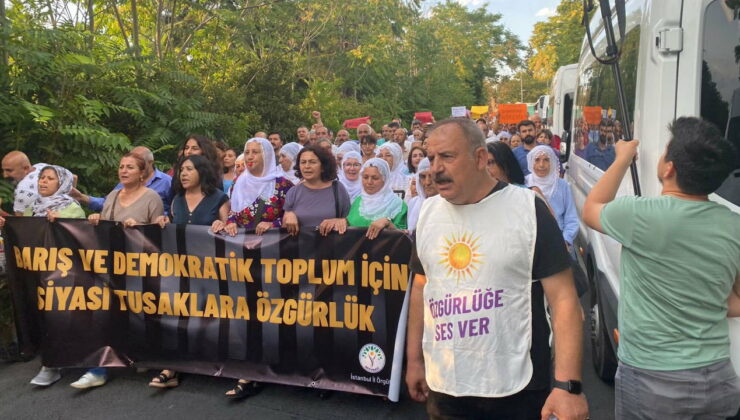 DEM Parti’den Bakırköy Kadın Cezaevi önünde yürüyüş ve oturma eylemi