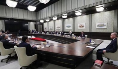 Dikkat çeken iddia… E-imza krizi, o Bakan’ın yerini sarsıyor