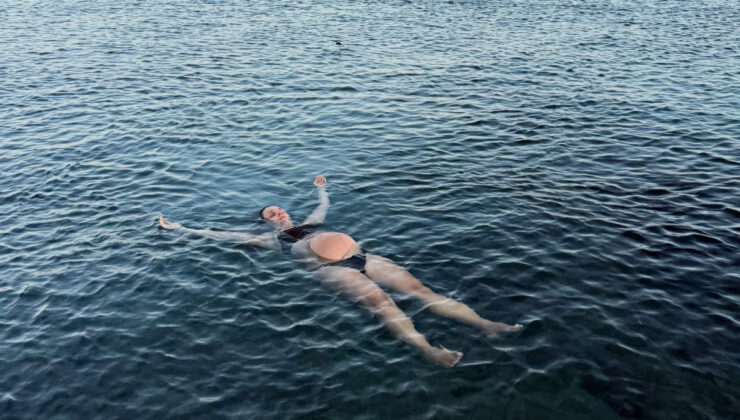 Doğum için gün sayıyor! Oyuncu Meriç Aral’dan yeni hamilelik pozu