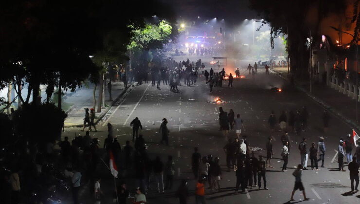 Endonezya’da protestolar sonuç verdi: Milletvekillerine verilen ödenekler kaldırılacak