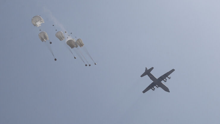 Gazze’de havadan atılan yardımlar can alıyor: Toplam 23 kişi hayatını kaybetti