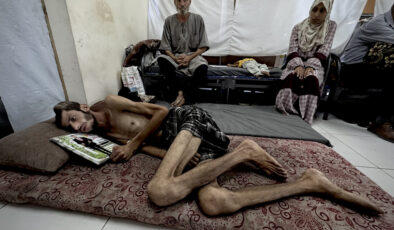 Gazze’de yardım arayışı yaşam mücadelesine dönüştü: İsrail’in saldırısında başından vuruldu