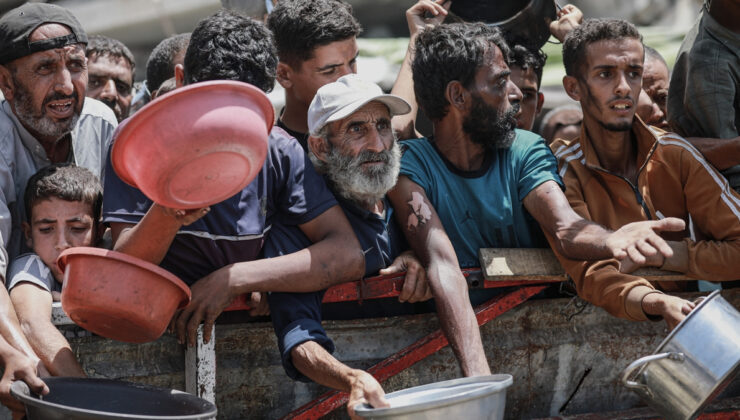 Gazze’de yaşanan açlık krizi dünya manşetlerinde