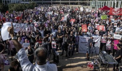 Gazze’deki soykırım İsrail’de protesto edildi