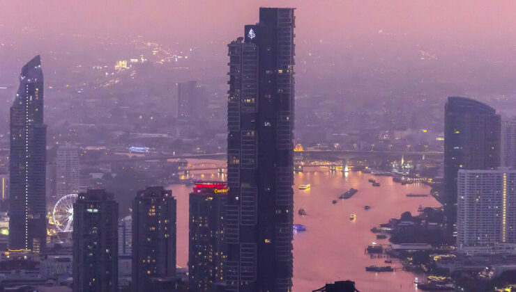 Gitmeden önce öğrenin: Dünya çapında 8 sıra dışı giyim kuralı