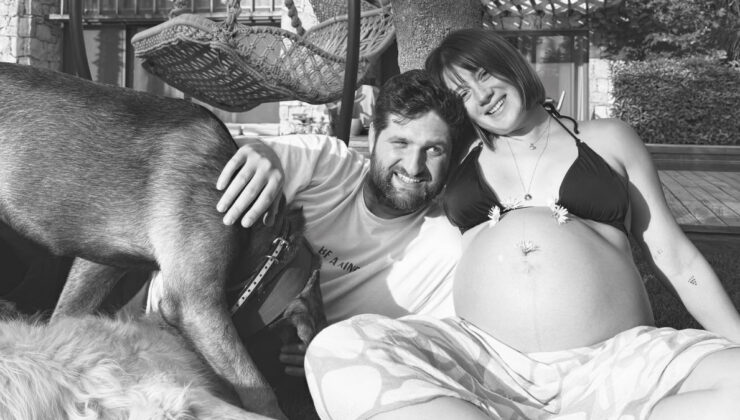 Gizem Karaca’dan minik bebeğiyle yeni fotoğraf paylaştı! Leyla Yaz bebeğe yorum yağdı