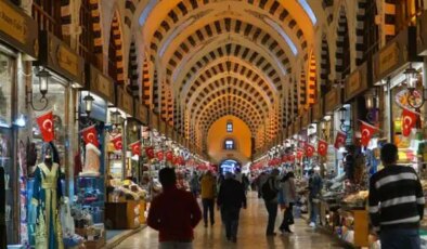 Gözaltılar var: Kapalıçarşı’da kaçak pırlanta operasyonu!