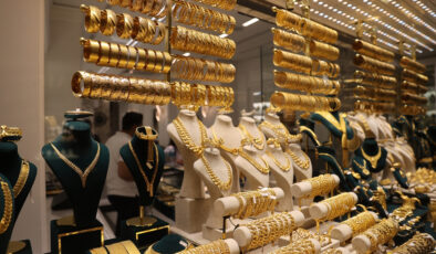 Gram altın rekor kırmaya devam ediyor