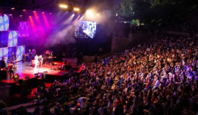 Harbiye ağustosta da coşku dolu