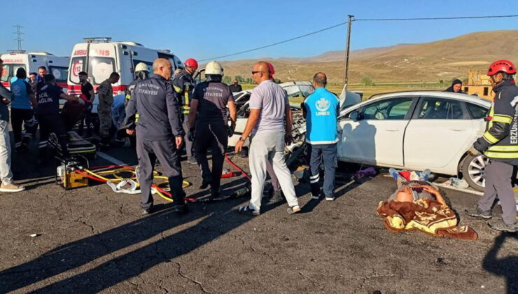 İki araç kafa kafaya çarpıştı: 4 ölü