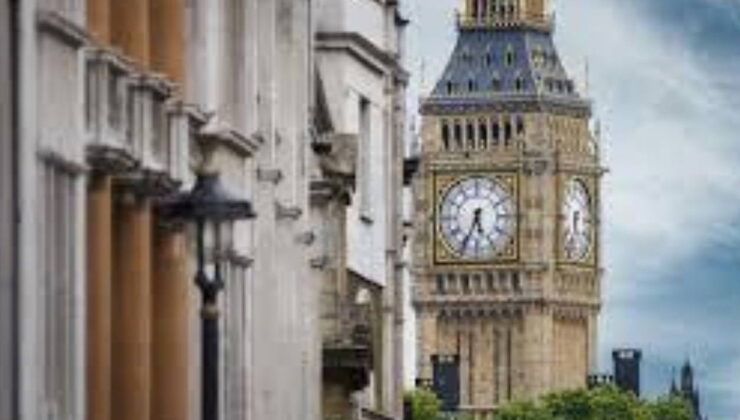 İngiltere’nin kredi notu teyit edildi