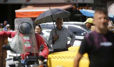 İran’da aşırı sıcaklar nedeniyle birçok eyalette kamu kurumları tatil