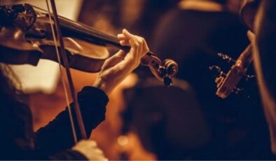 İş Sanat ‘Parlayan Yıldızlar’ını arıyor